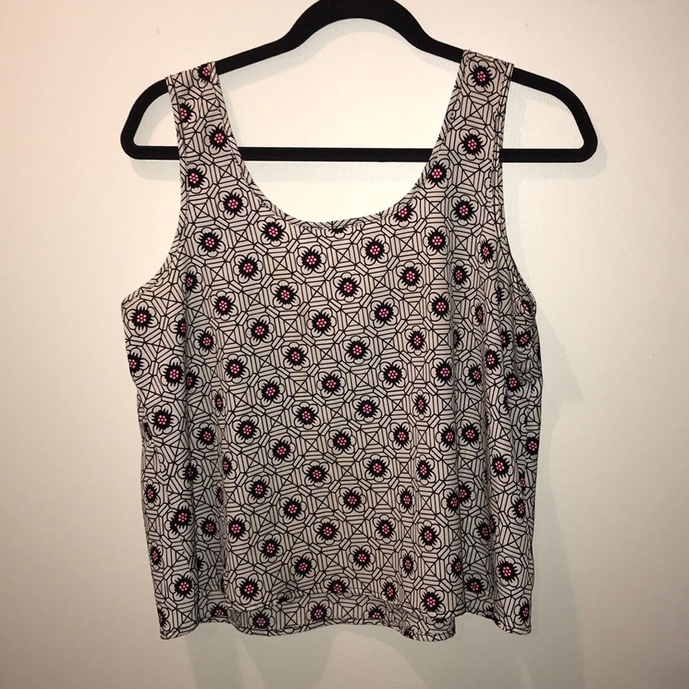 Black & hot pink printed shirt